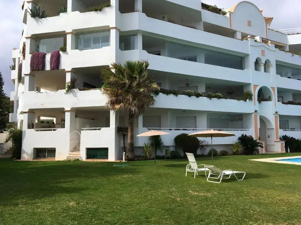 Apartment With 2 Bedrooms in Marbella, With Wonderful sea View, Pool Access, Furnished Garden - 10 m From the Beach