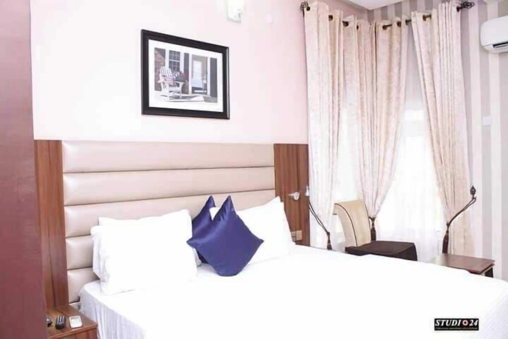 Mg Way Hotel