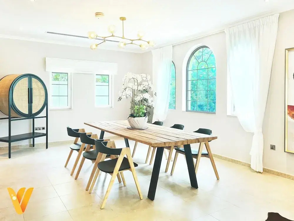 Venduras- Luxe 3BR Villa Jumeirah Park