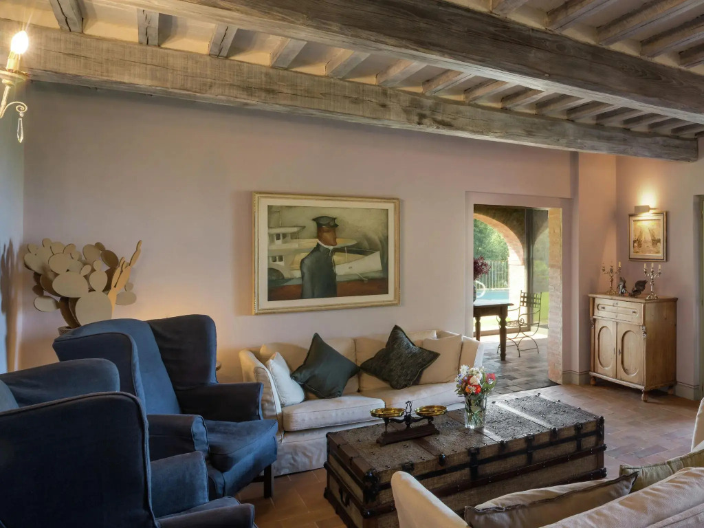 Ritzy Villa on a Wine Estate in Arezzo with Pool
