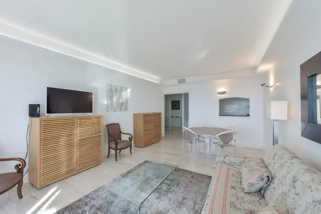 KIKILOUE SEA VIEW - 8-HECTARE Park - SWIMMING POOL - TENNIS - GOLF