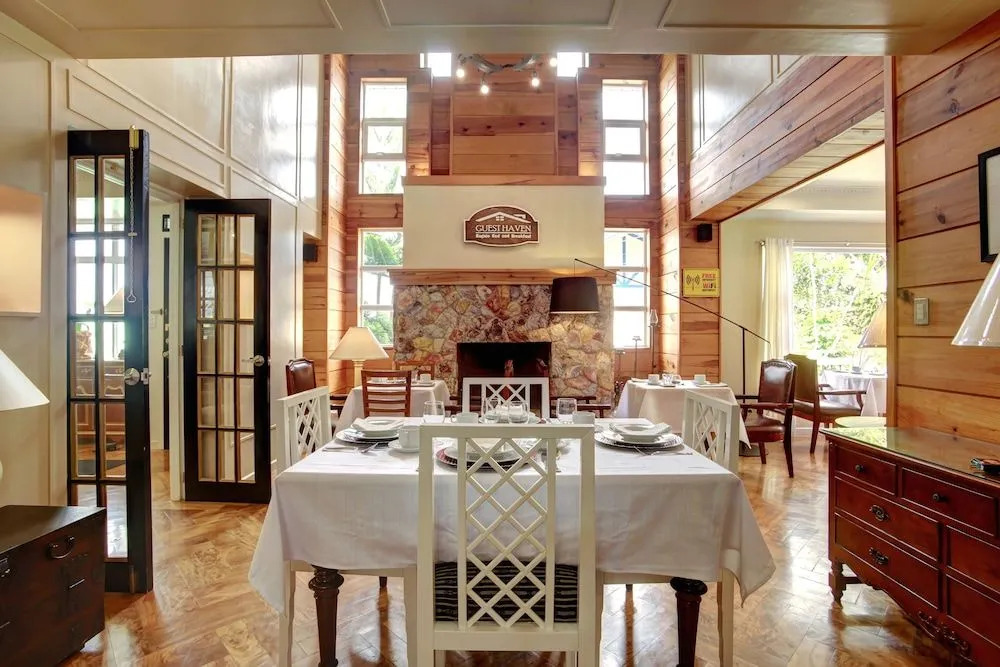 Guest Haven House Bed & Breakfast