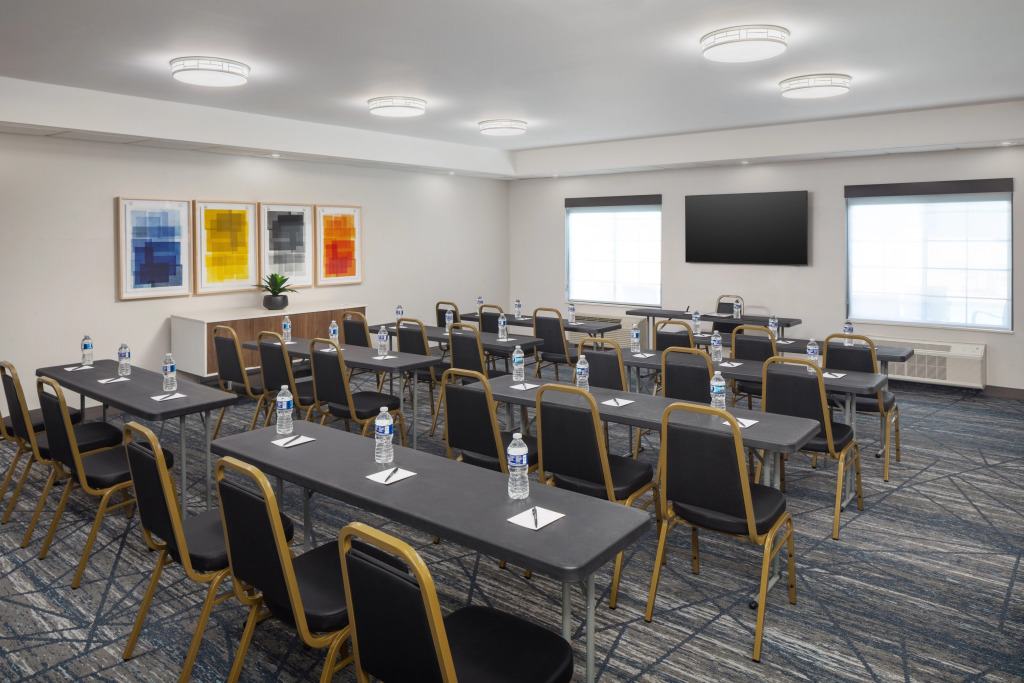 Holiday Inn Express & Suites Albermarle by IHG
