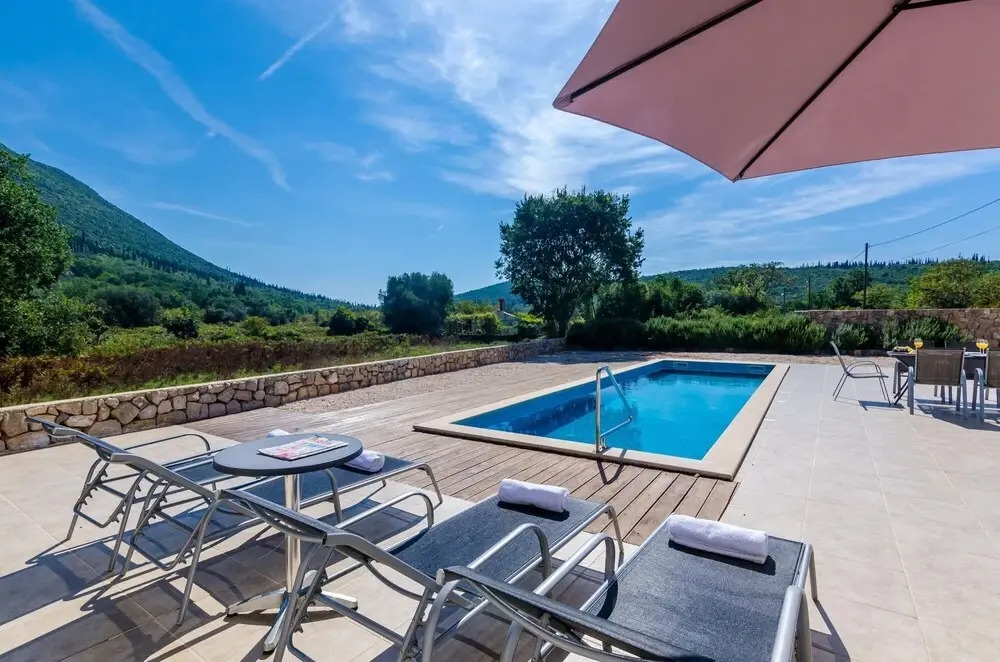 Villa Leona - Three-bedroom Villa With Private Pool ID Direct Booker 10945