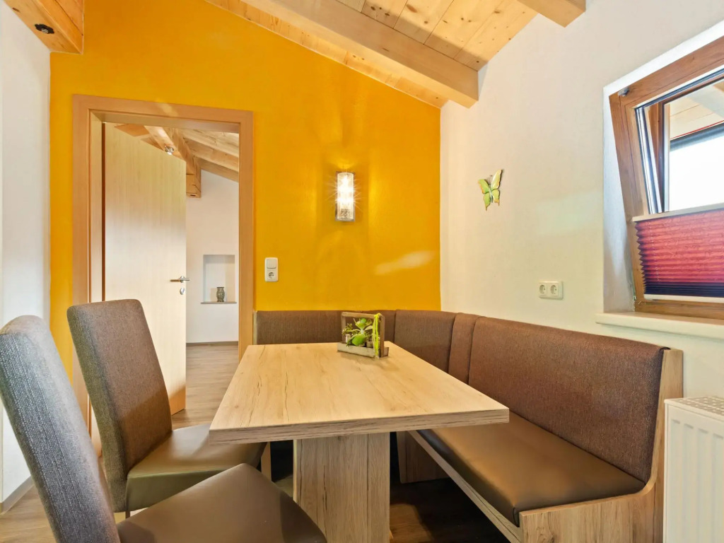 Cozy apartment in Hollersbach in Pinzgau with