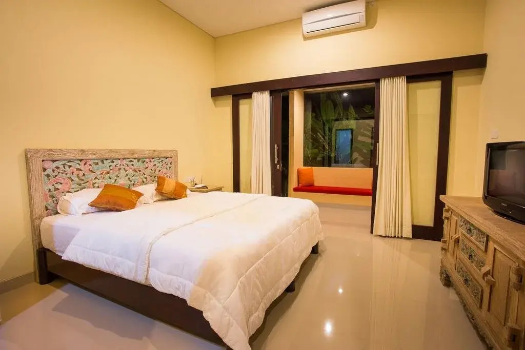Candra Guest House