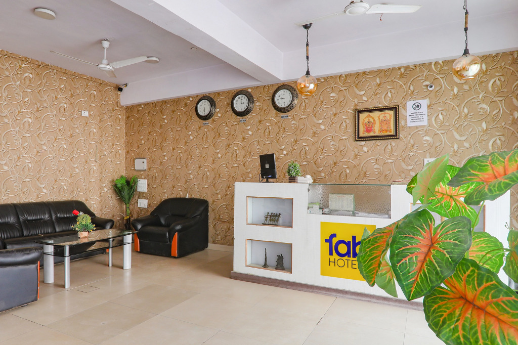 Super Collection O Rajeev Nagar Near Atal Path Formerly Vinayaka