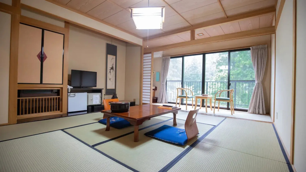 Shirataki Hotel
