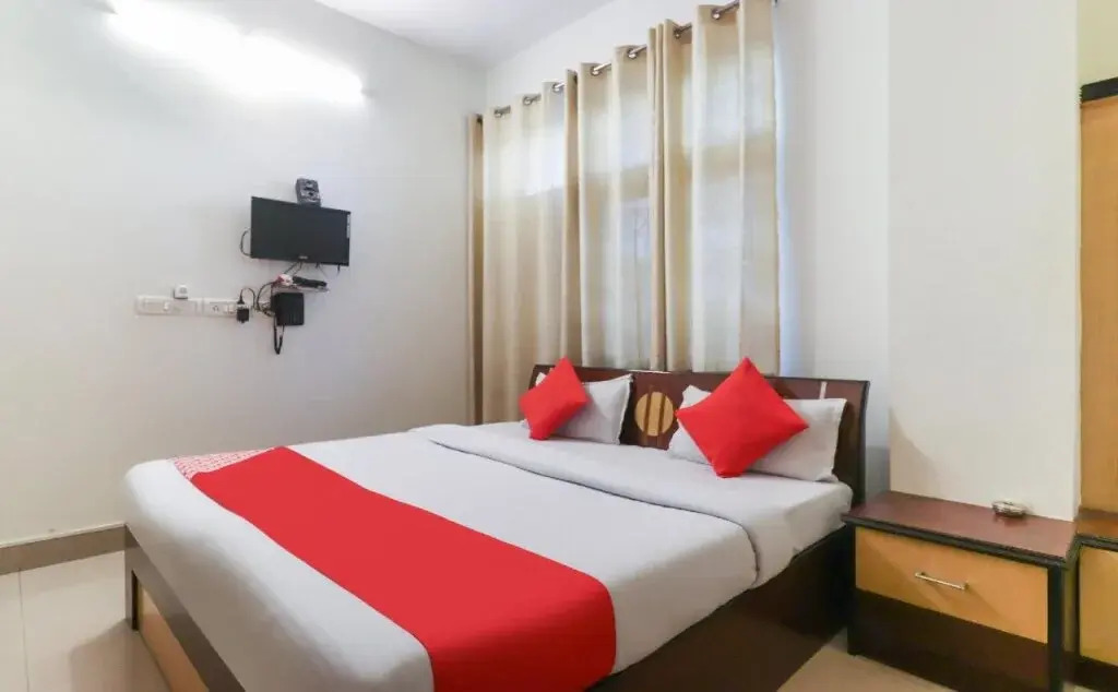 Zaina Guest House by OYO Rooms
