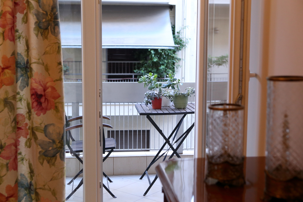 Best House, Athens Central Flat, Ithakis Str