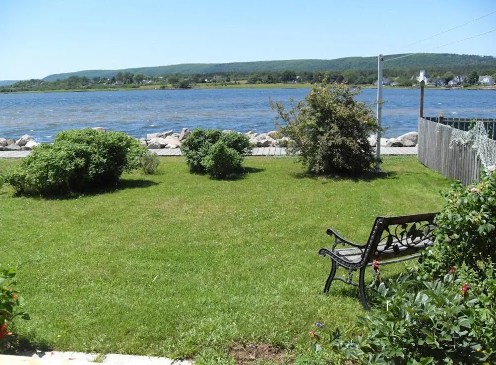 Tides and Time Vacation House
