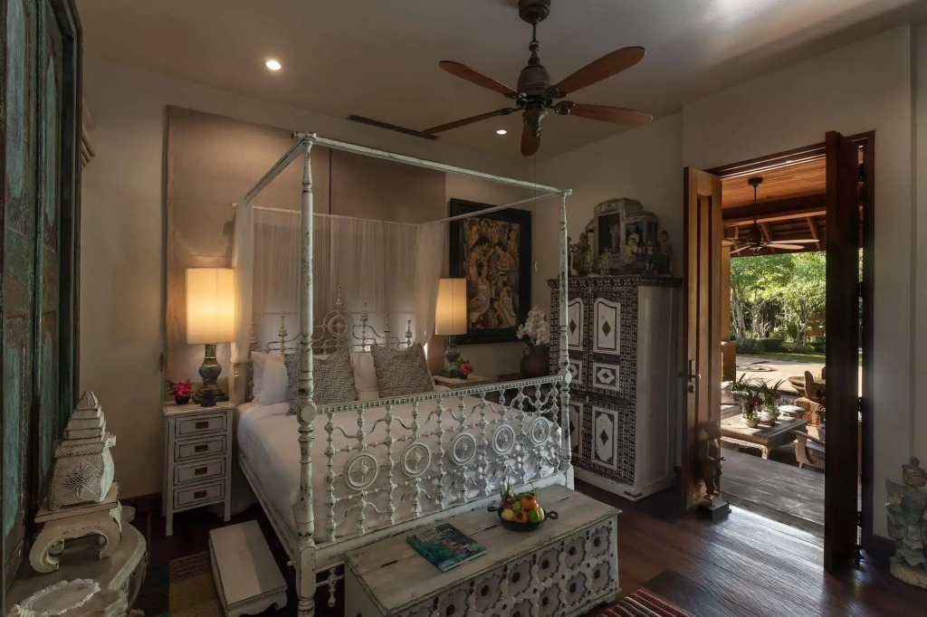 Howies HomeStay