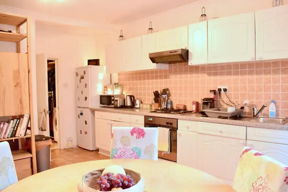 Charming 1 Bedroom Property Next to Hampstead Heath