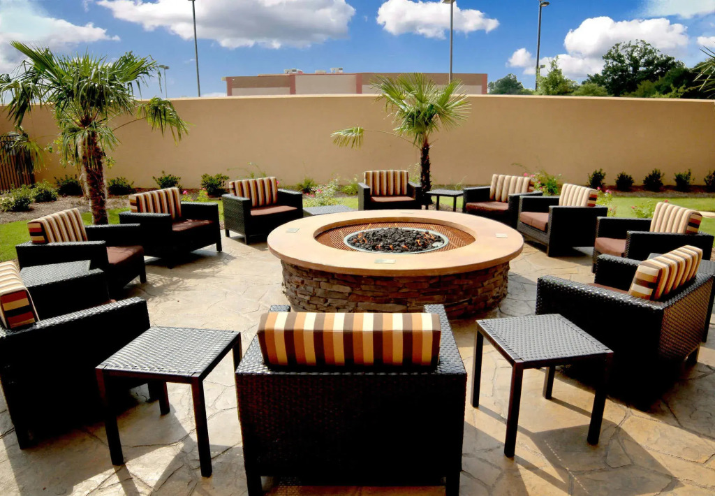 Courtyard by Marriott Jackson Airport/Pearl