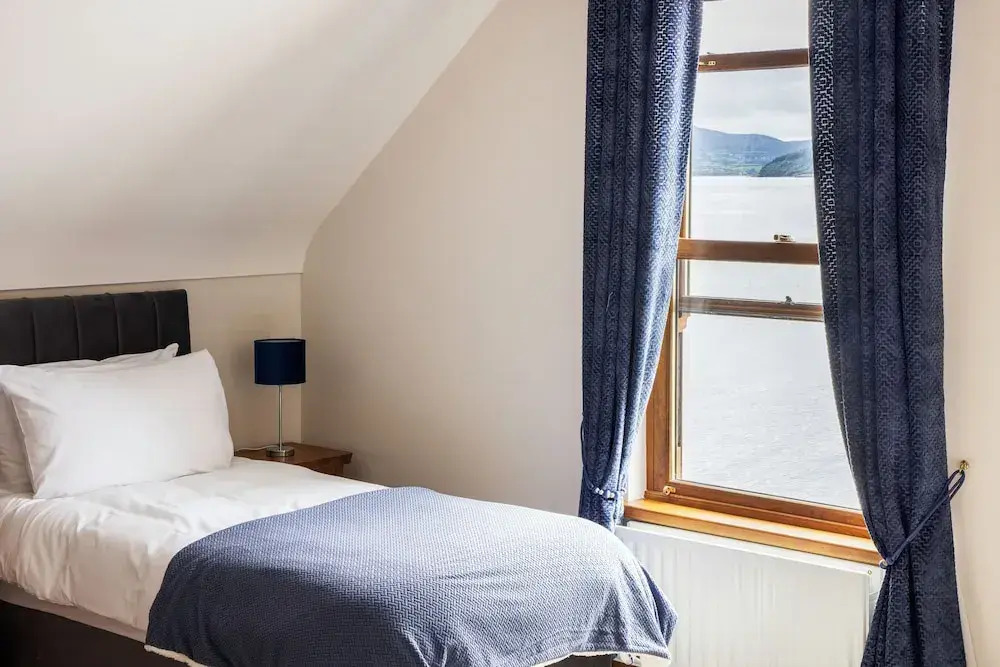 The Waters Edge Hotel