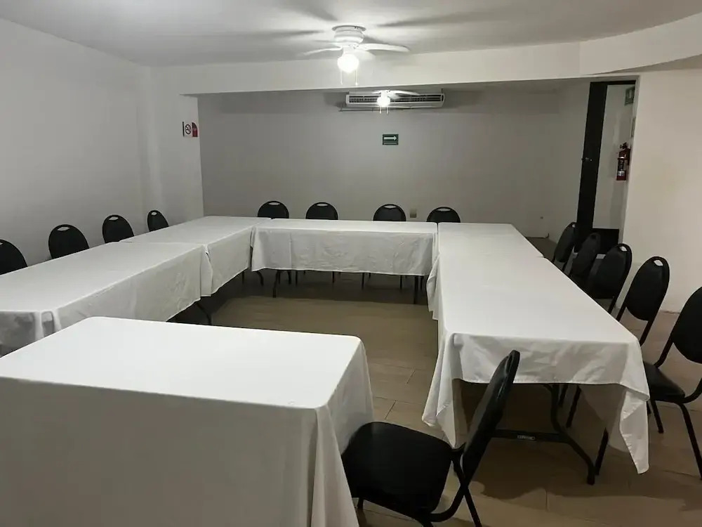 Hotel Los Arcos