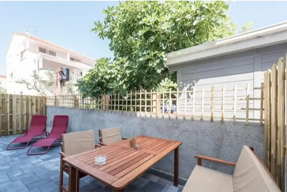 Lovely Apartment in Pakostane With Terrace