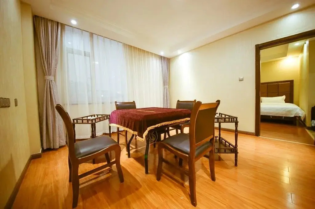 Mellow Orange Hotel