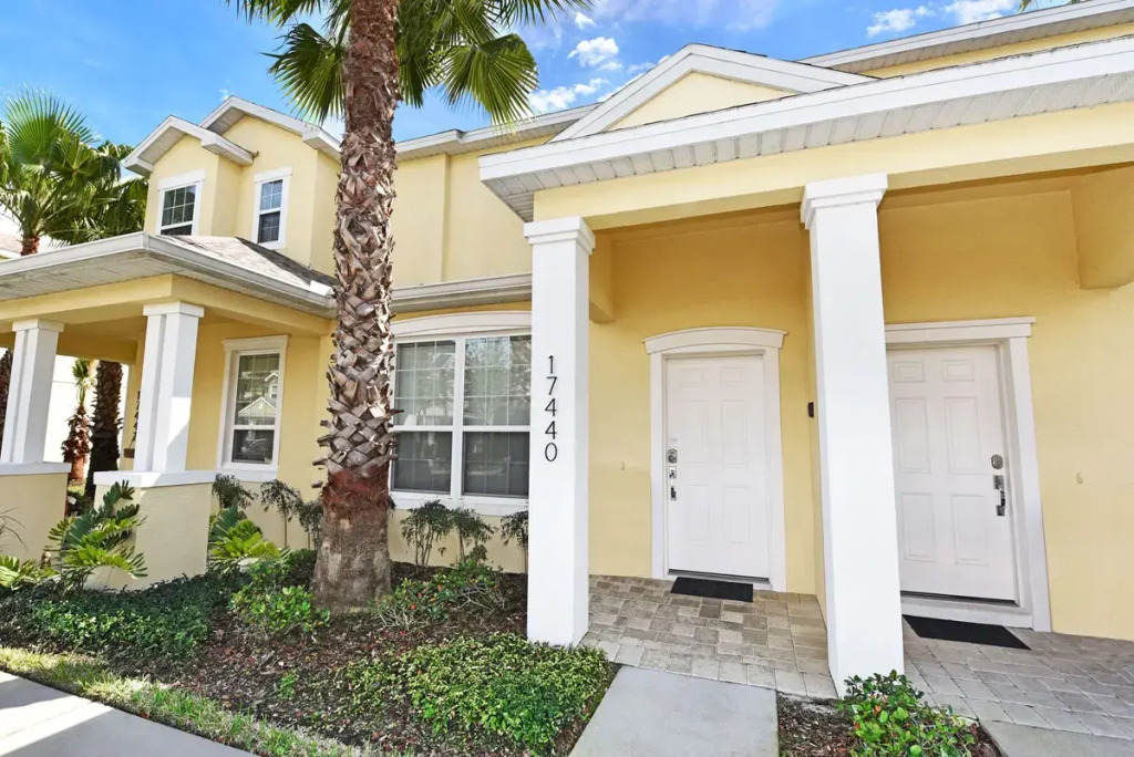 Beautiful 3-Bed Villa 10 Minutes From Disney-17440 Serenity Resort