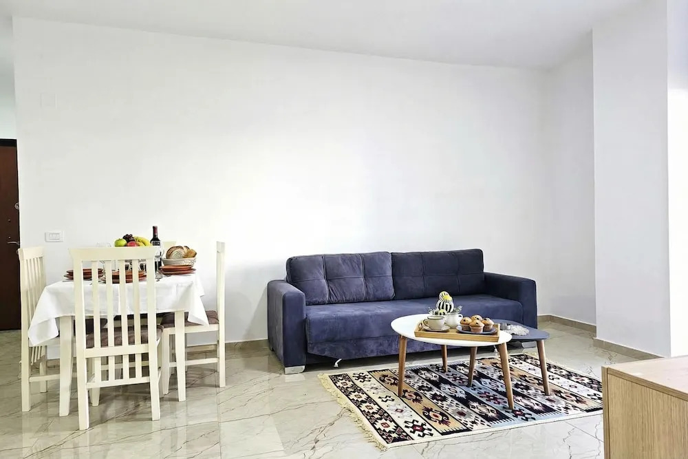 One Bedroom Apartment In Saranda - 001