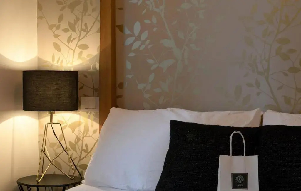 Lainez Rooms & Suites