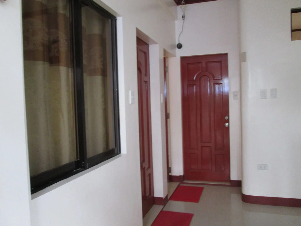 AJ Travellers Inn