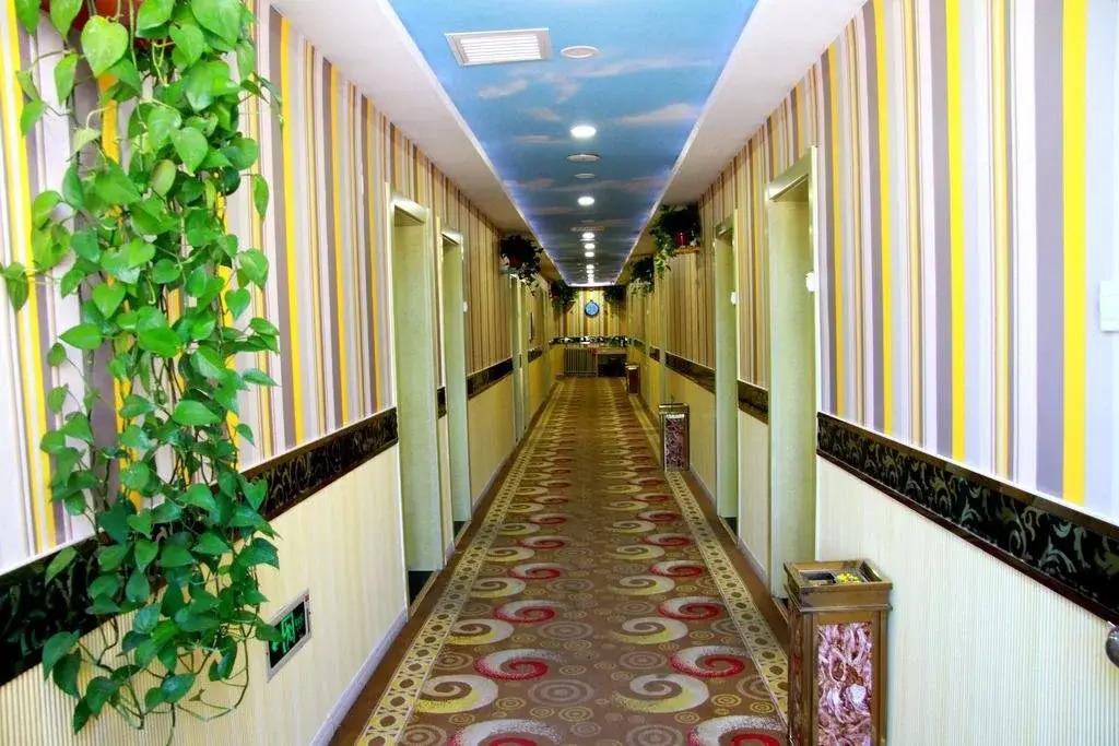 Lanting Theme Inn