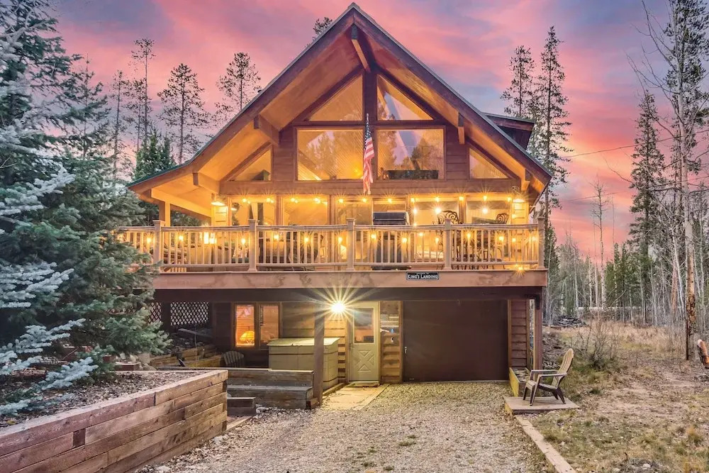 2 Mi to Rocky Mountain Nat'l Park: Cabin w/ Views