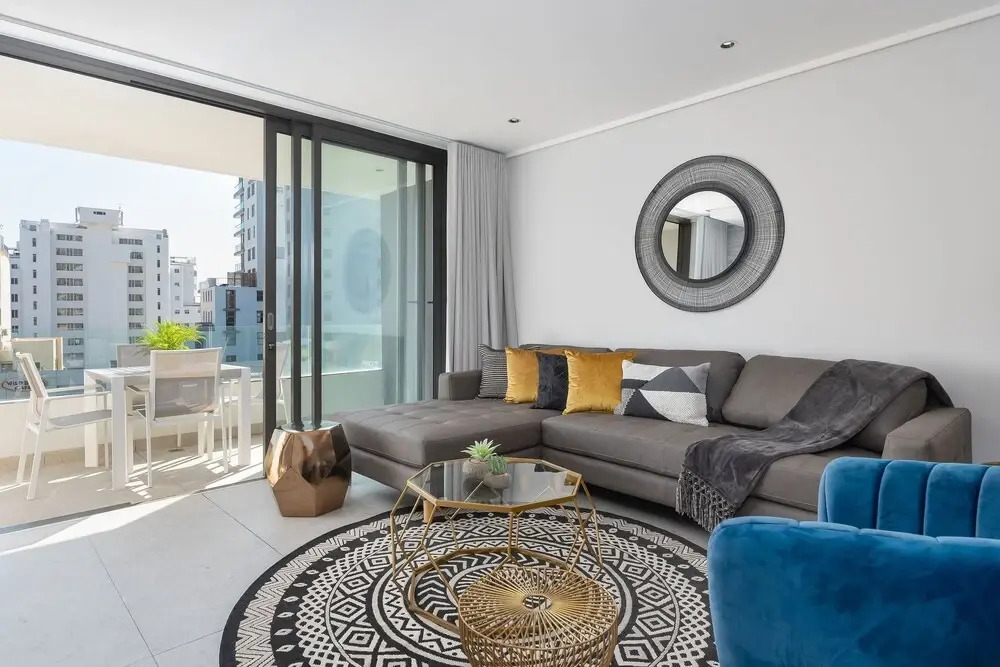 Cosmopolitan Luxury Serviced Apartments