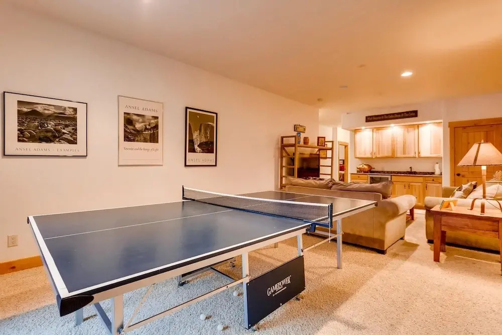Nangle Woods  4 Bedroom Townhouse by RedAwning