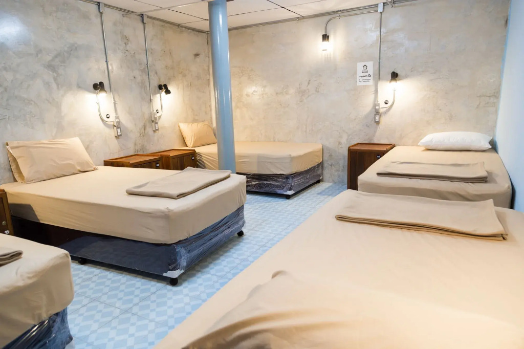Banchan Hostel