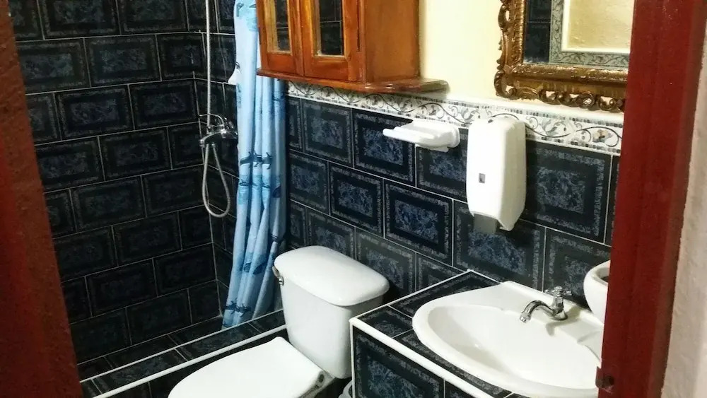 Hostal Hilda J YP
