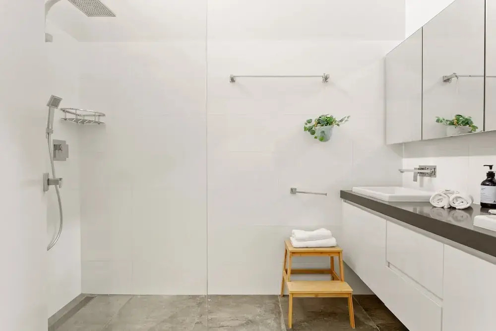 Elegantly Modern 2-bed In The Heart of Chippendale