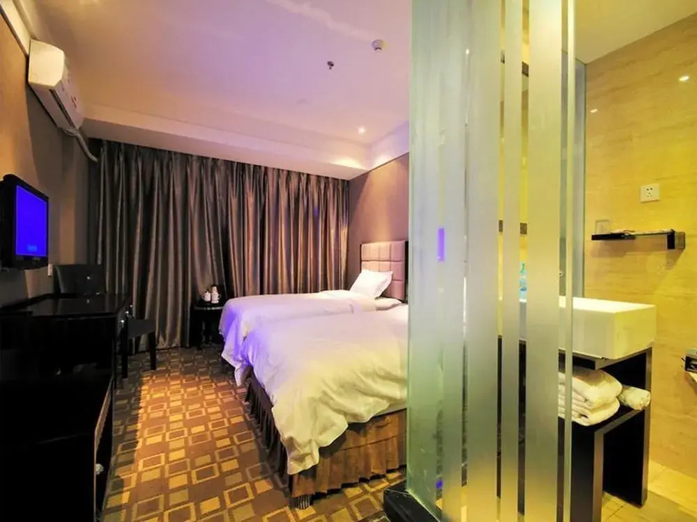 Totem Impression Hotel Wuhou Branch