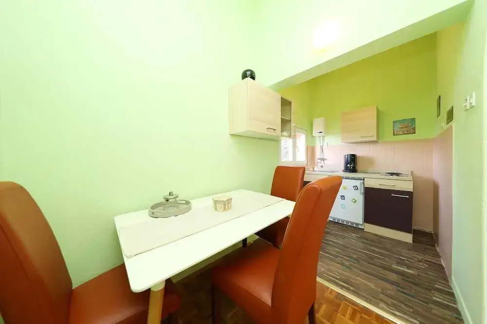 Apartment With 2 Bedrooms in Starigrad, With Wonderful sea View, Enclosed Garden and Wifi - 100 m From the Beach