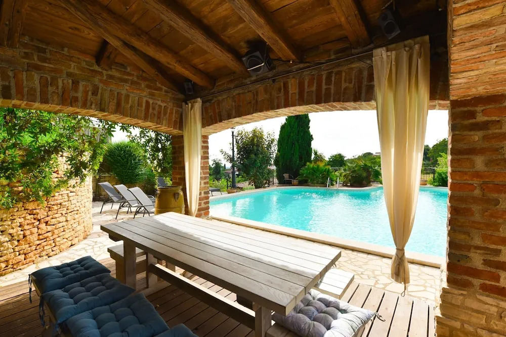 Villa mit Pool in Kastelir fur 9 Personen