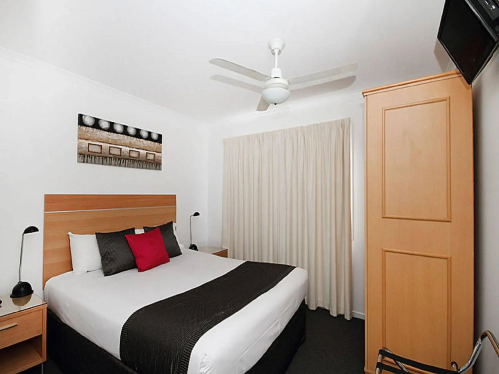 Browns Plains Motor Inn