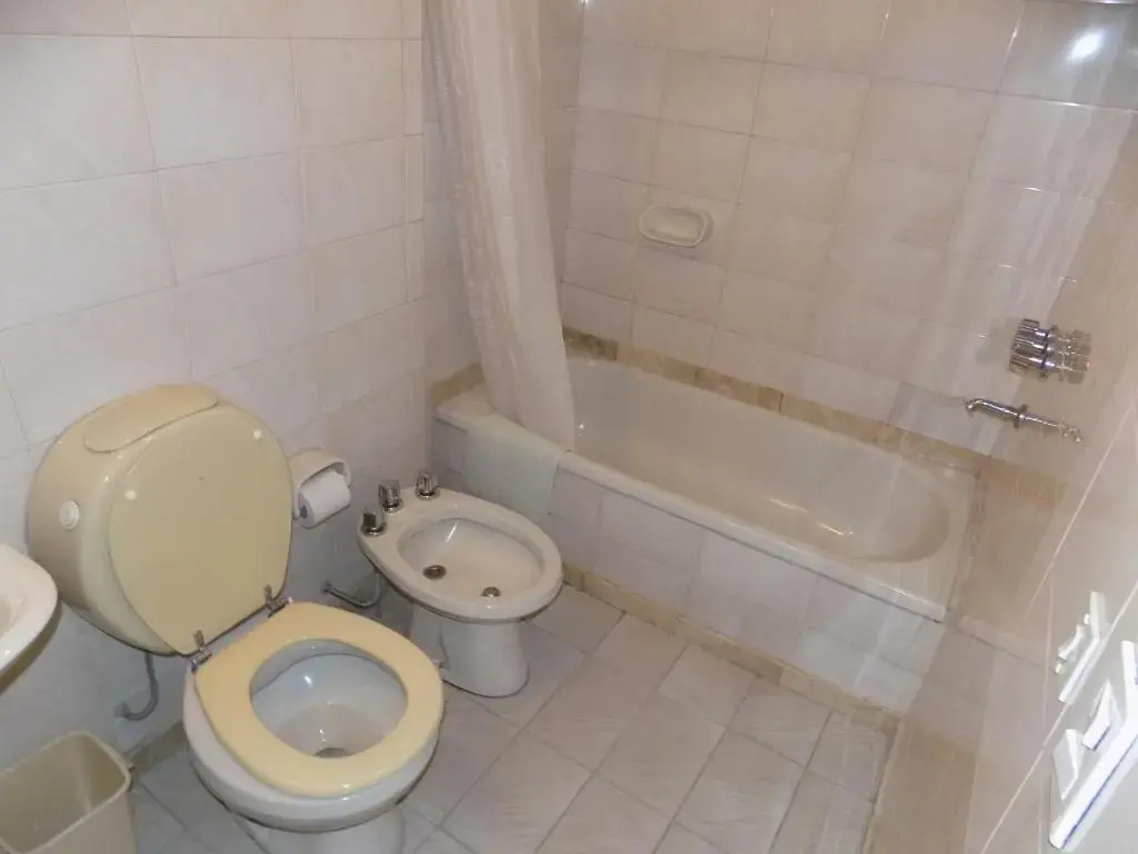 Casa de Familia - Solo Para Mujeres *Woman ONLY*