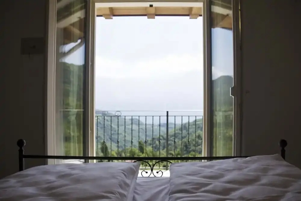 Mos Country House