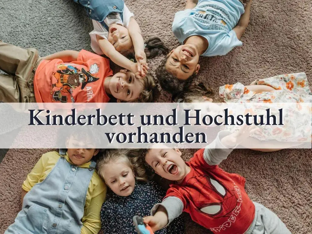 Große moderne Ferienwohnung in bester Bodenseelage l 1 Minute zum Bodensee l 2 Zimmer l Vollausgestattete Küche l Sonnenbalkon l WLAN l Willkommen im Apartment Güttingen