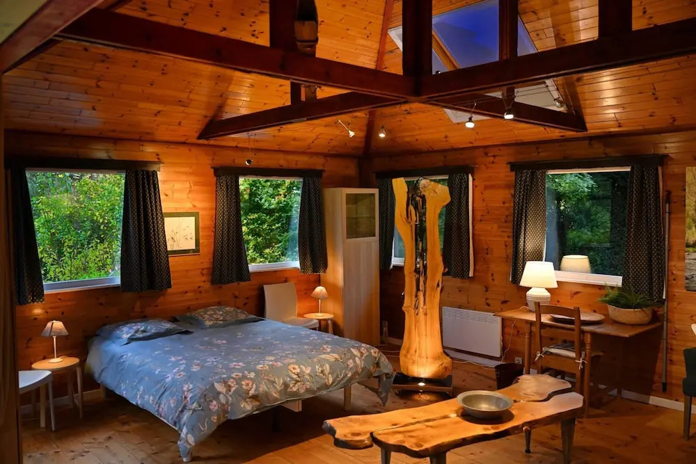 Vintage Chalet in Sougné-Remouchamps near Forest