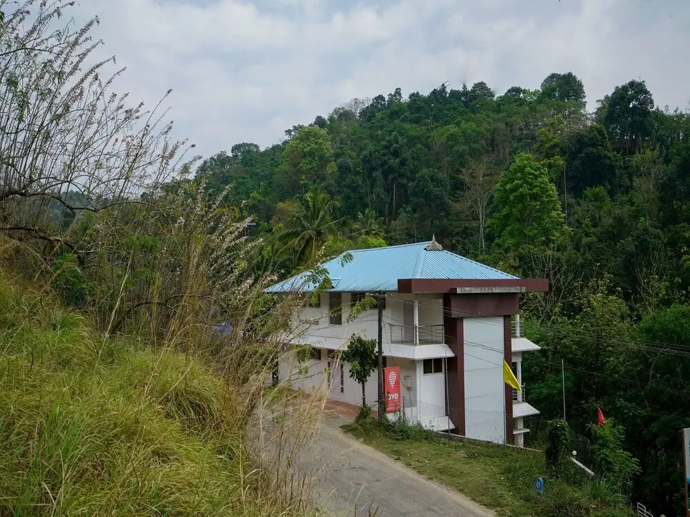 OYO 11757 Aruvi Annex
