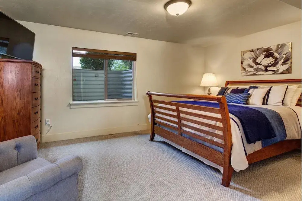 4BR/3.5BA Remarkable Bear Hollow Townhome by RedAwning