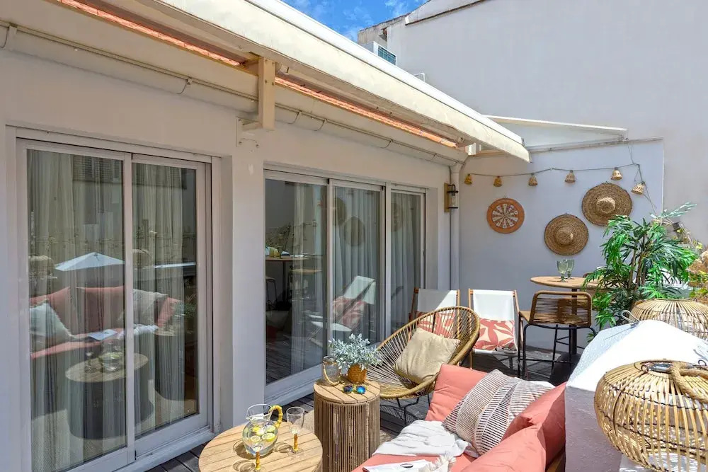 Stylish Penthouse Private Terrace Plaza Mitjana