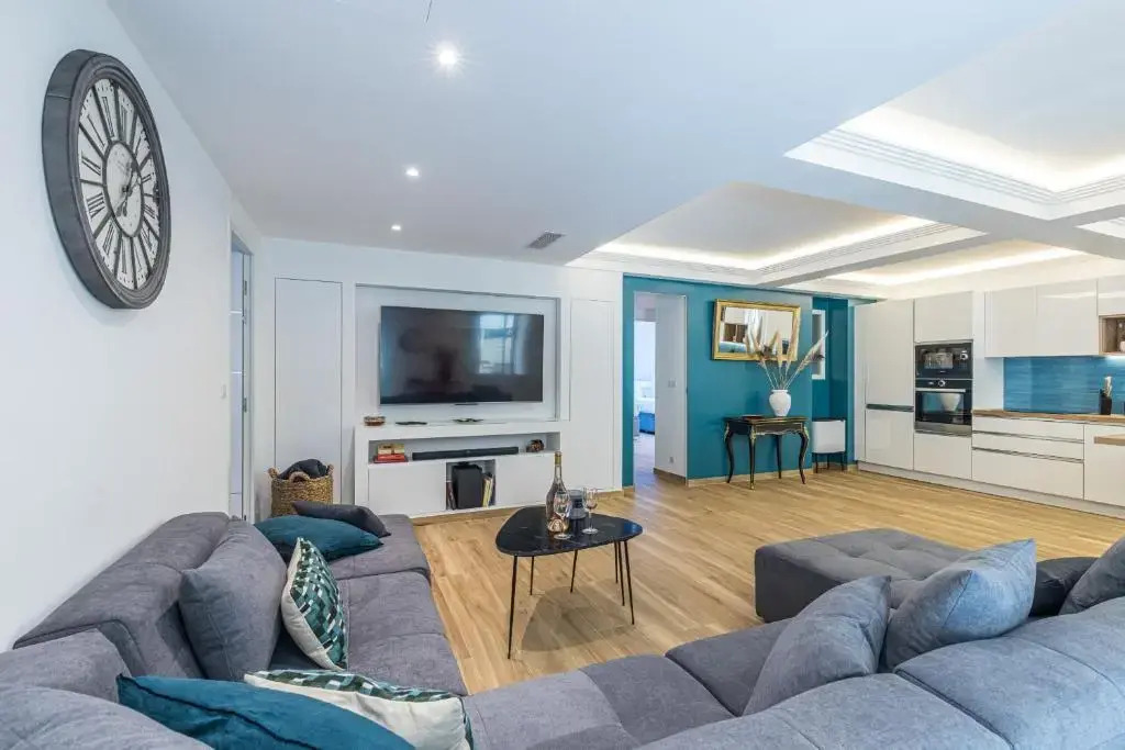 Luxury 3 Bdr Garden & Parking - Angels' Garden