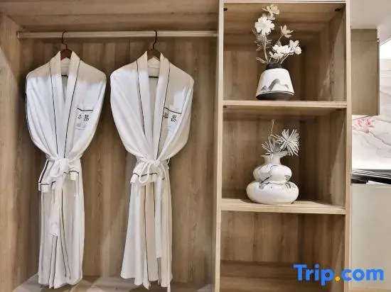 Pinmo Hotel (Zhengzhou Longzihu Subway Station Store)