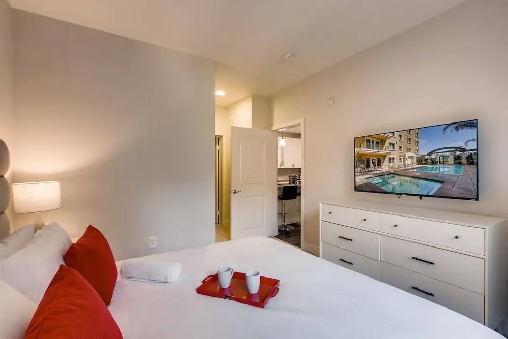 #1 Location - Fast WIFI - Work Area - 2BR/2.5 Bath - Free Parking (FV1)