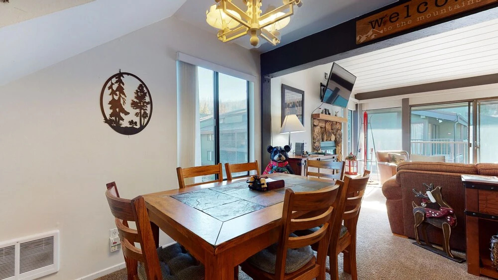 St. Anton Retreat - Near Hike, Bike & More!