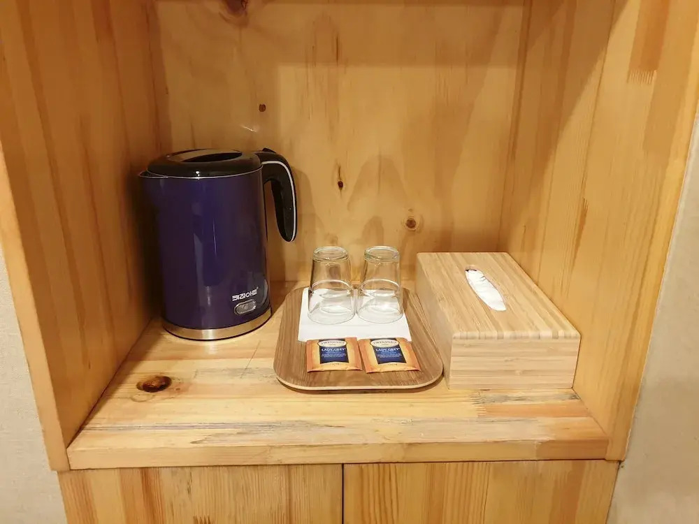 Slow Tree House Hongdae - Caters to Women