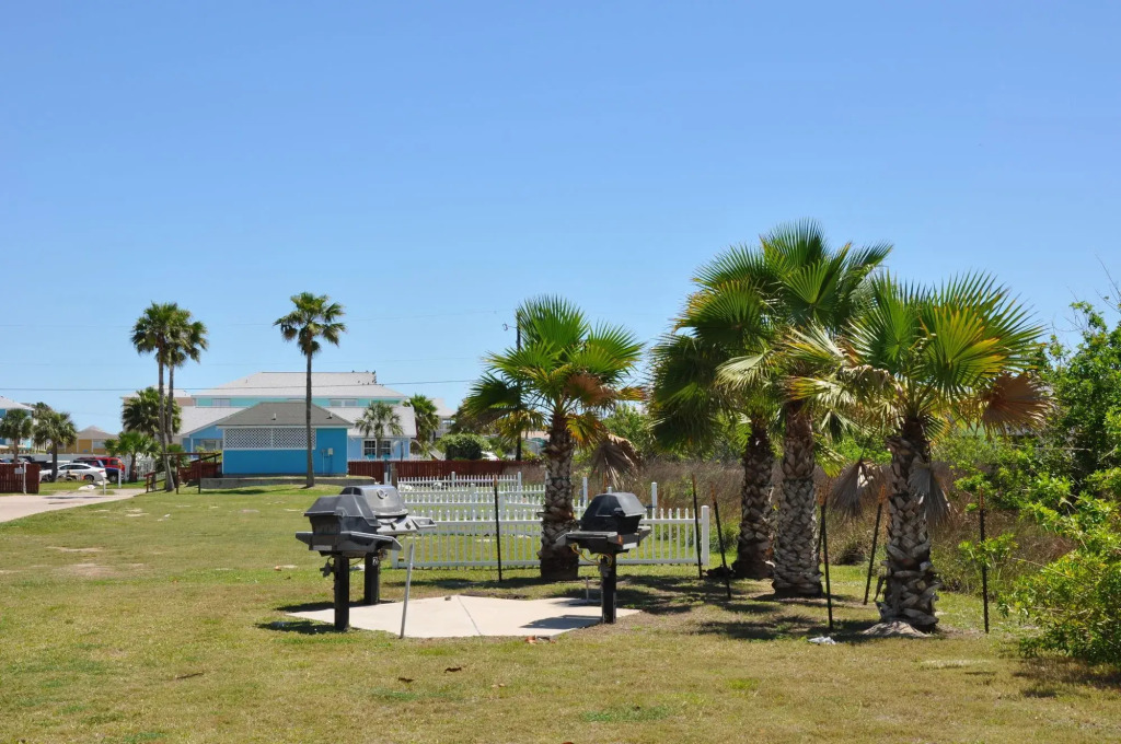 Plantation Suites and Conference Center